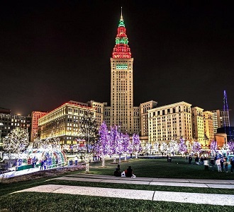 Cleveland’s Winter Wonderland: Holiday Date Delights